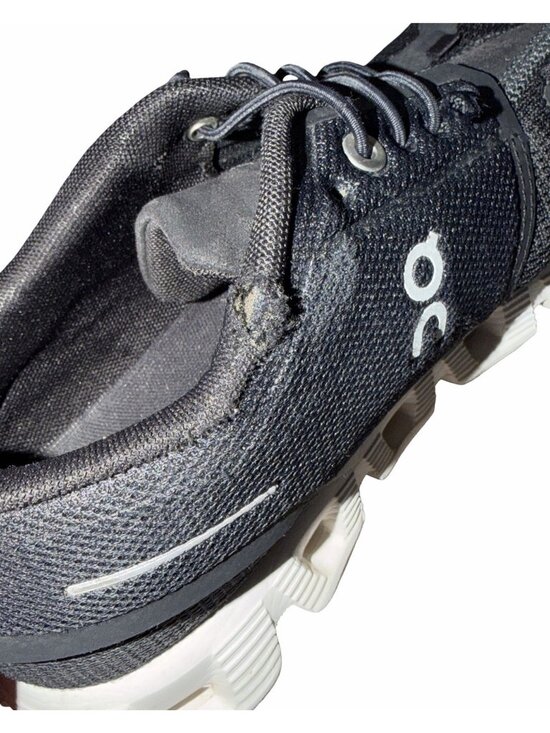 ON Cloud 5 Running  Atheltic Sneakers Men US 8.5 Trainers  Mesh Top Black Shoes main image 5